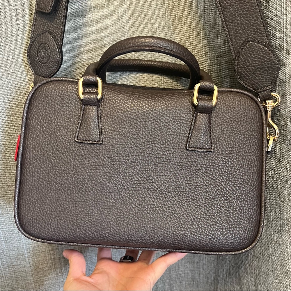 Angela Roi Chocolate Brown Pebbled Leather Crossbody with Gold Hardware - Picture 5 of 9